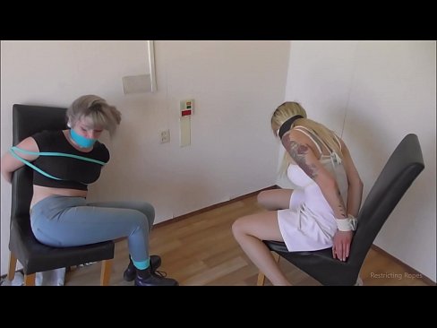 ❤️ Závislá / svázaná a s roubíkem / dáma v nesnázích ❌ Anal video u nás ☑
